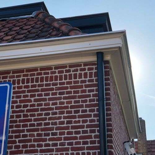 Foto van dakgoot in Schoonhoven